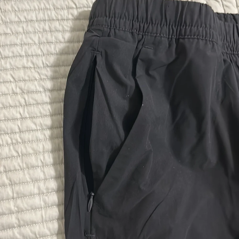 Men’s Banana Republic Polyester Joggers. Size XXL